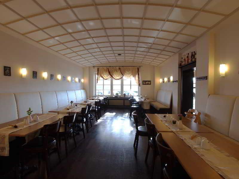 Hotel Am Schloss Biebrich Wiesbaden Extérieur photo